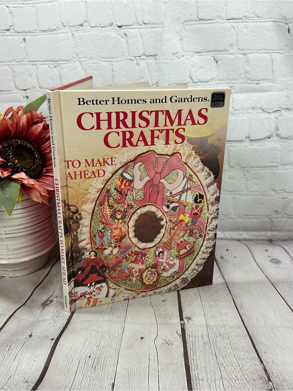 vtg 1983 Better Homes and Gardens Christmas Crafts Book holiday BH&G cottage